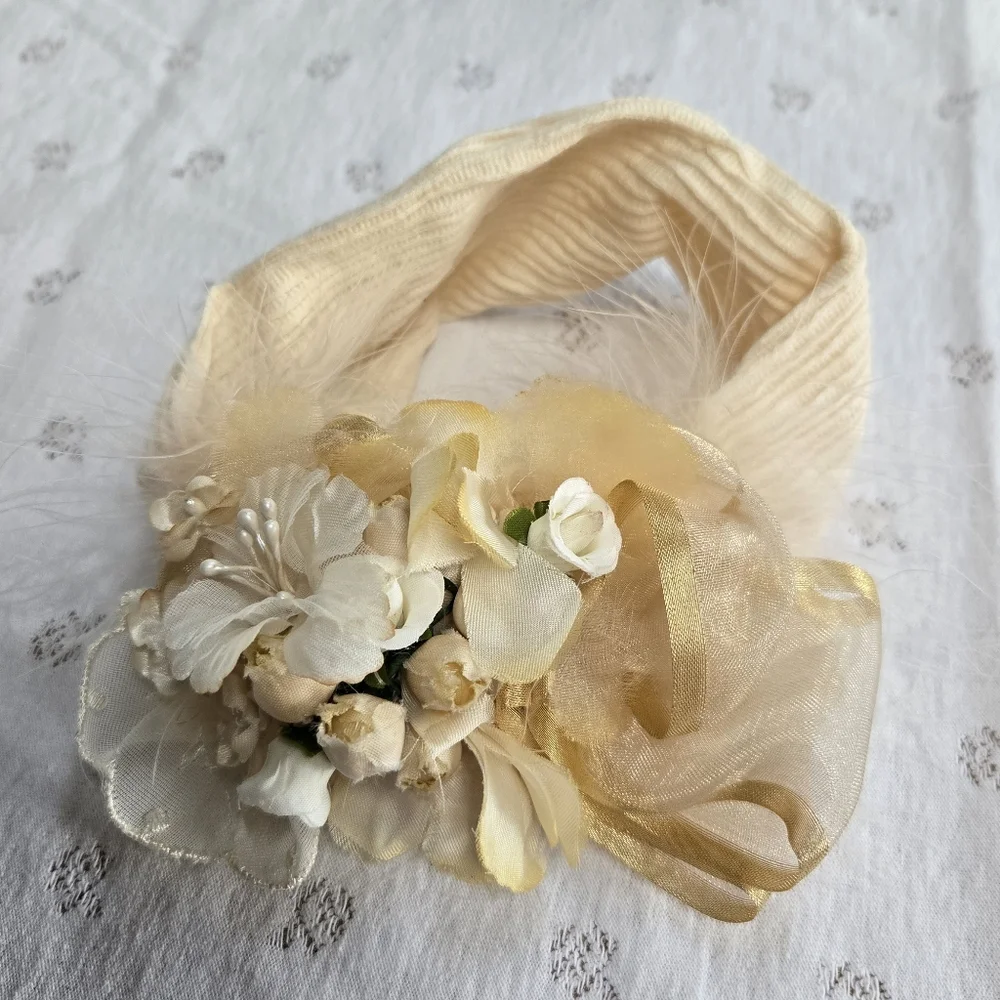 Vintage Barneys New York Beth Zolet Cream Textured Floral Girls Headband